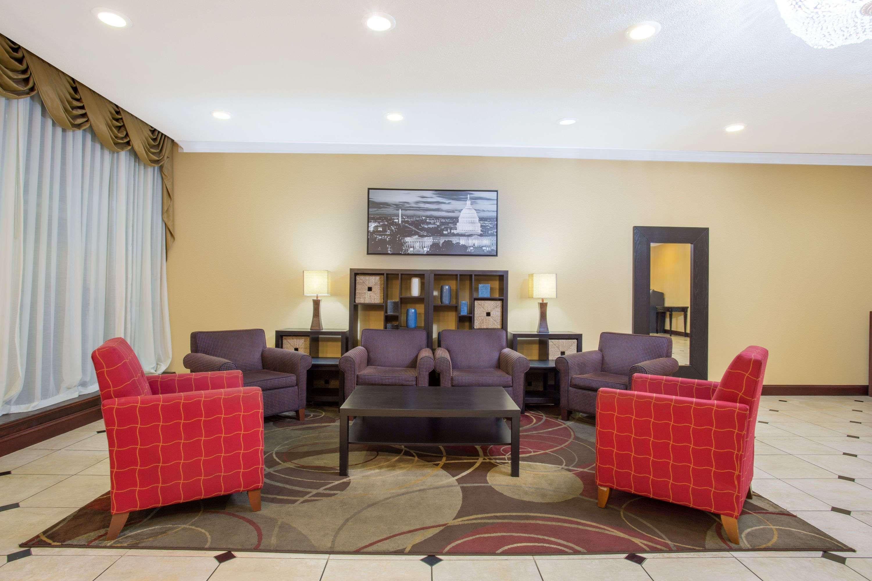 Days Inn By Wyndham Washington Dc/Gateway Exterior foto
