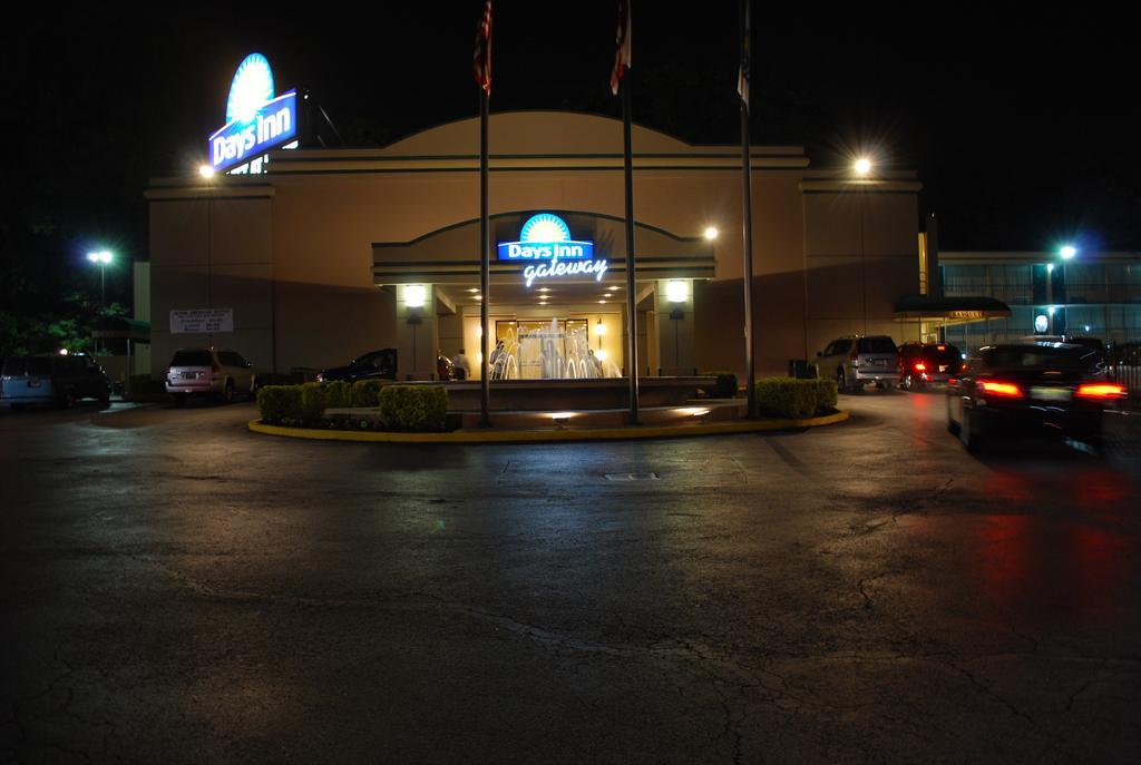Days Inn By Wyndham Washington Dc/Gateway Exterior foto